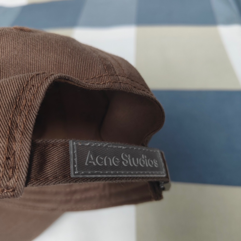 🧢Acne Brown and Silver Minimalist Hat - Picture 3 of 6
